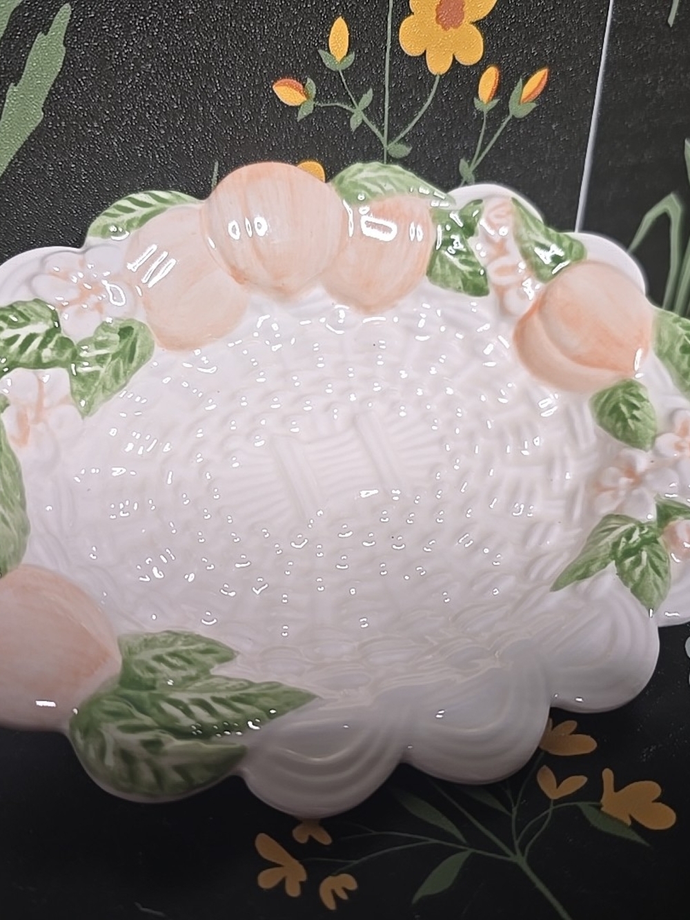 Vintage Avon Peach-Accent Ceramic Basket-Weave Soap Trinket Dish